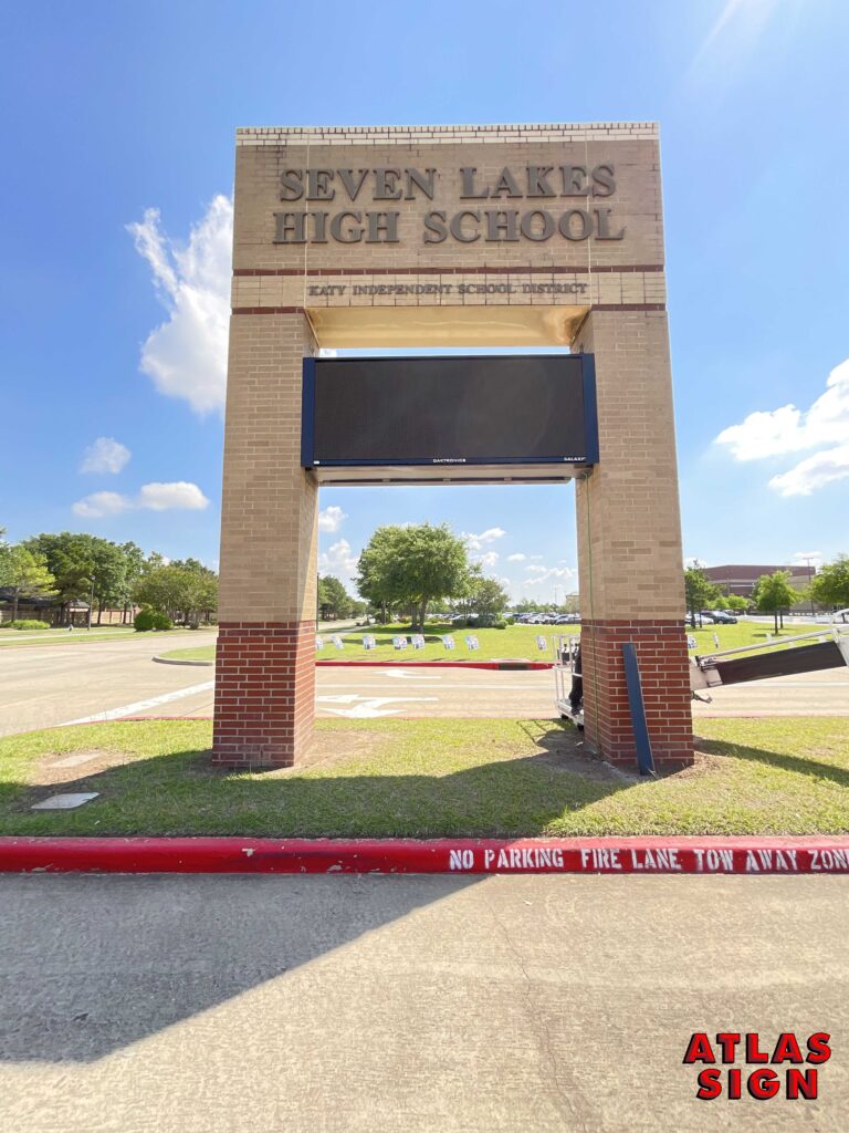 seven lakes hs led1